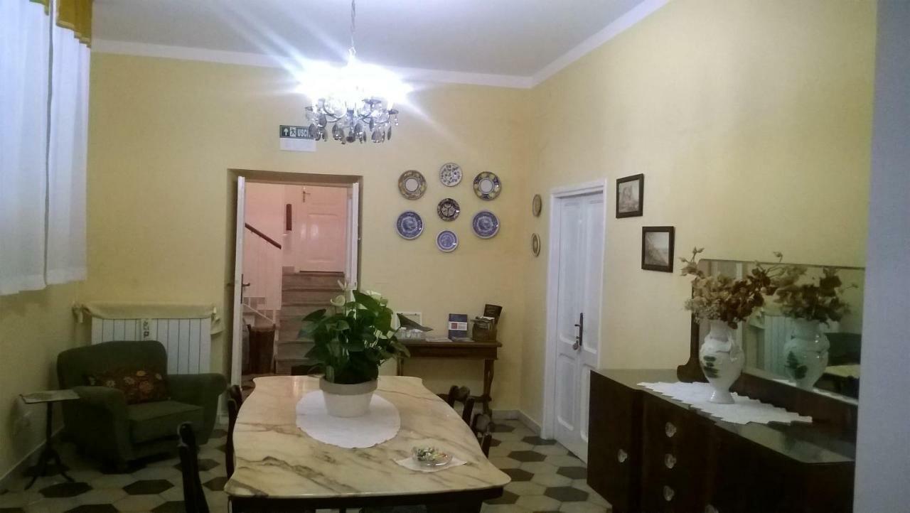 Angelina Antica Dimora Bed and Breakfast Terracina Εξωτερικό φωτογραφία